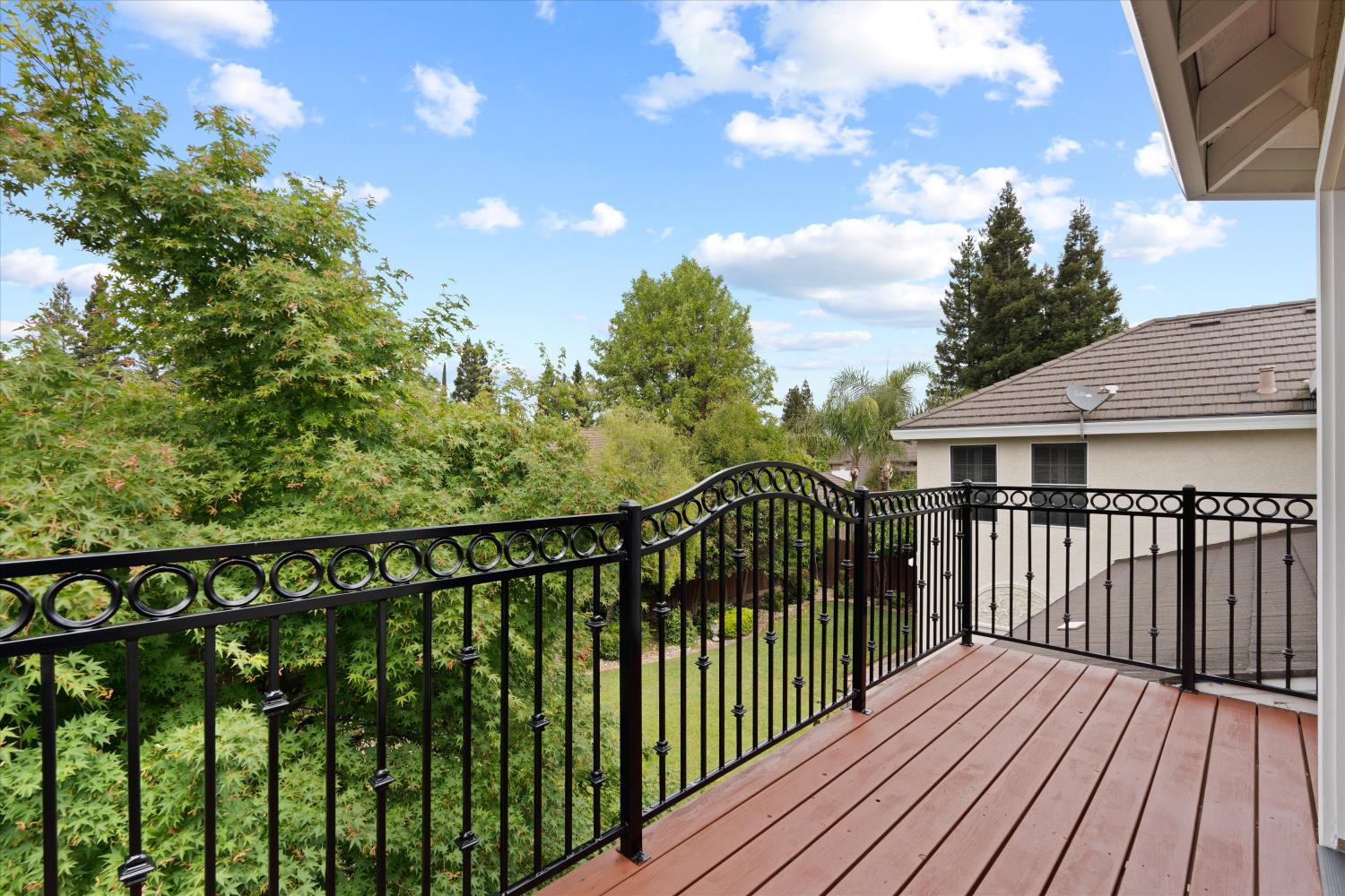 875 Shore Breeze Drive