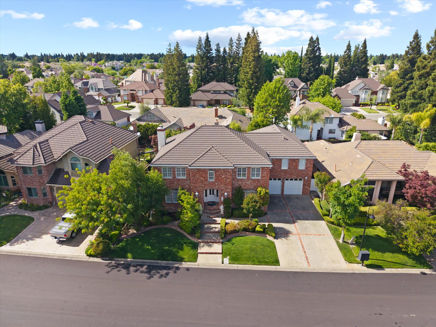 875 Shore Breeze Drive