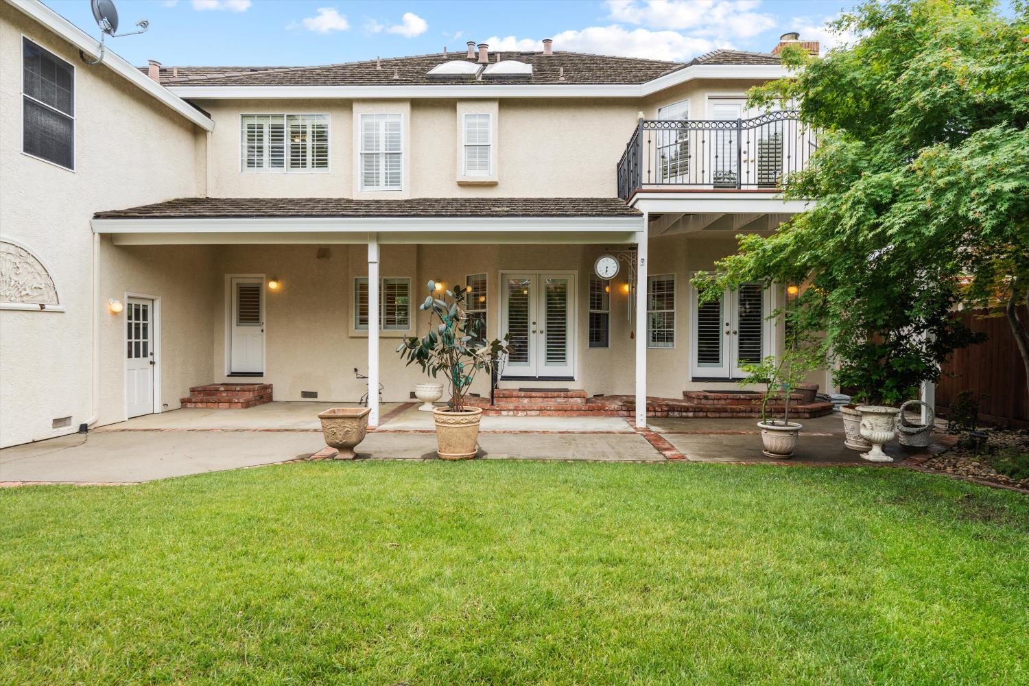 875 Shore Breeze Drive