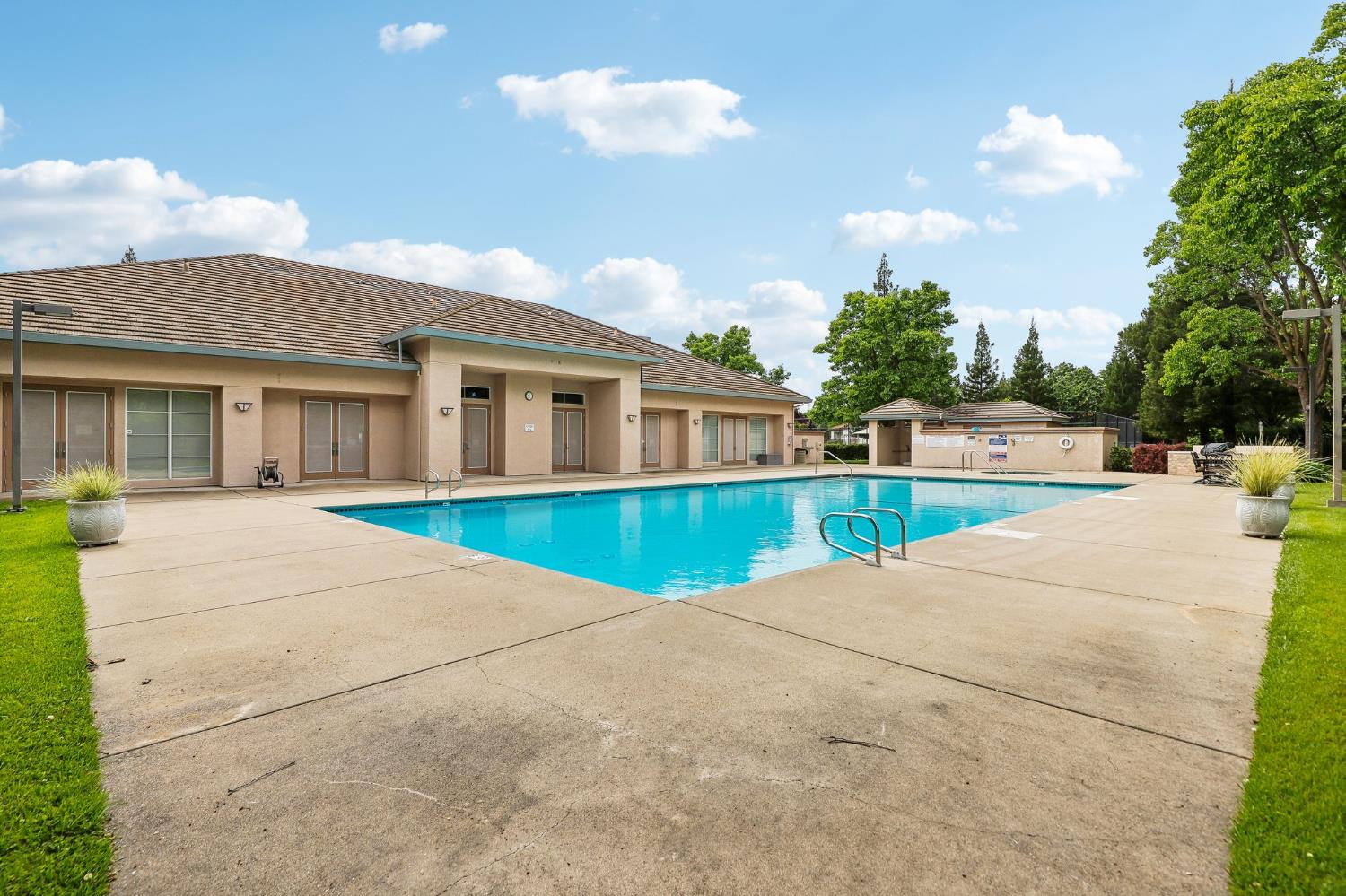 308 Fleming Court