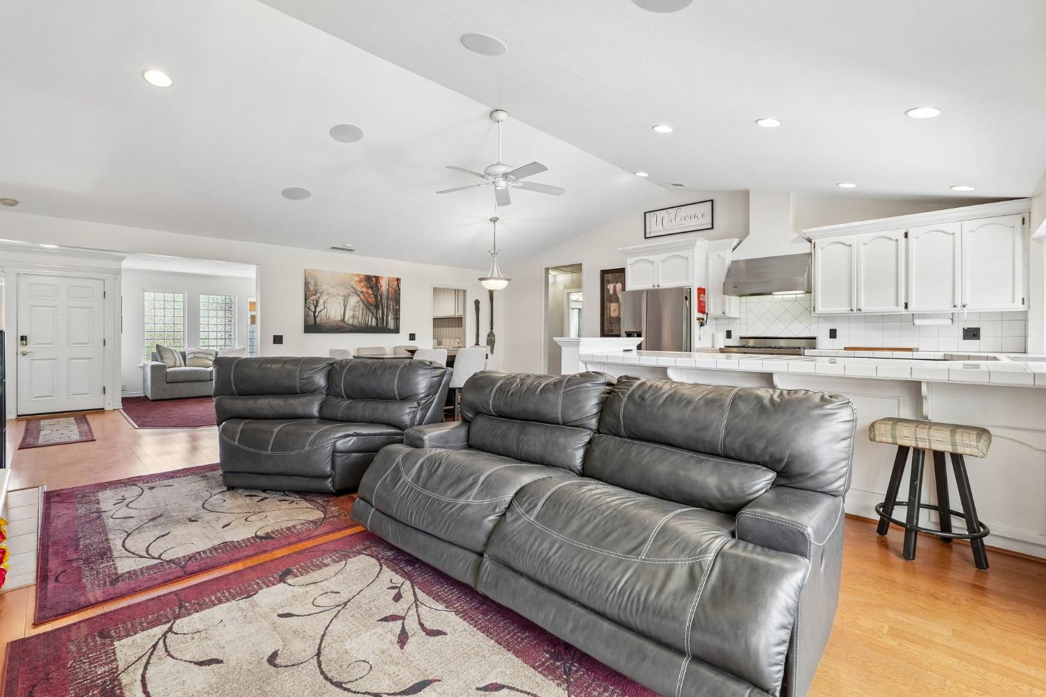9762 Parktree Way