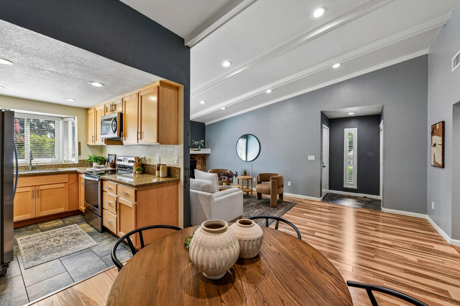 7711 Juan Way 1B