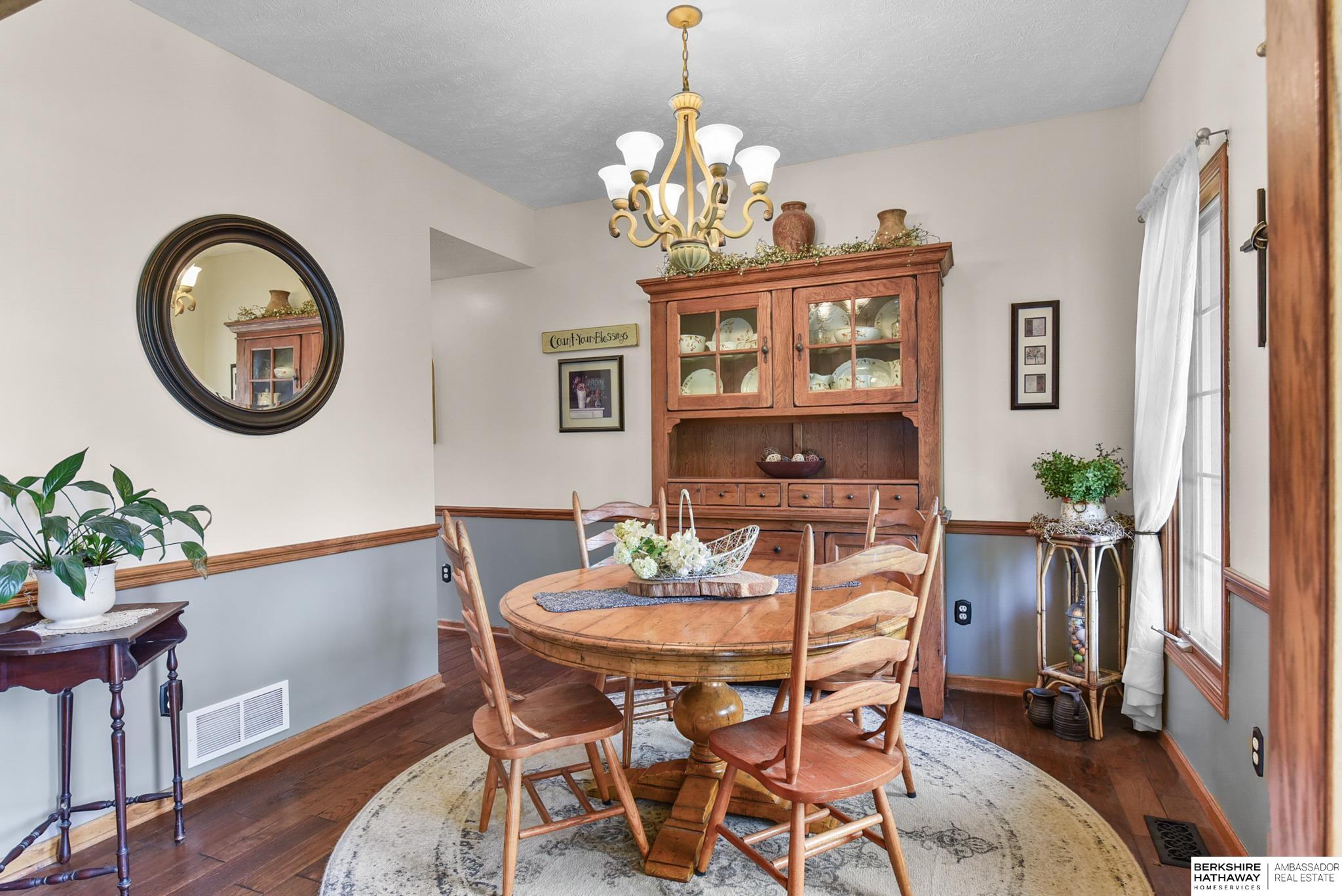 903 Killarney Drive