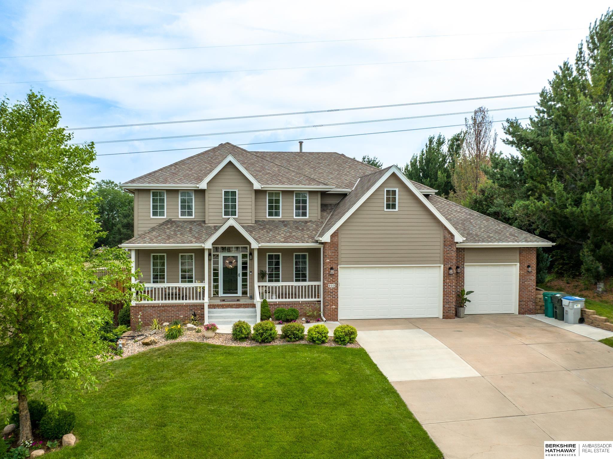 903 Killarney Drive