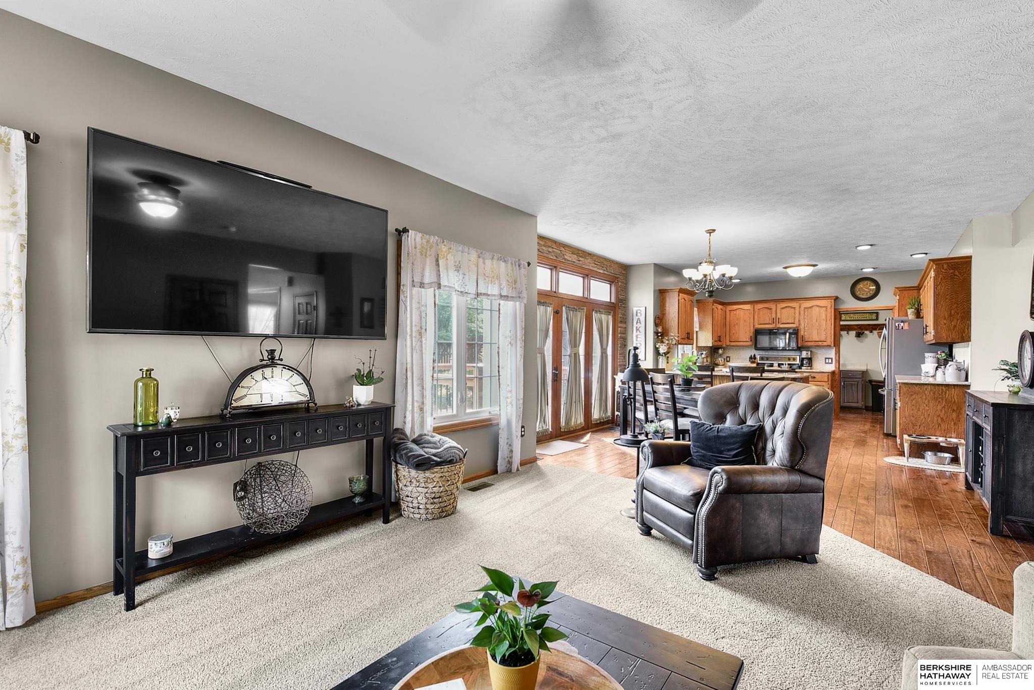 903 Killarney Drive