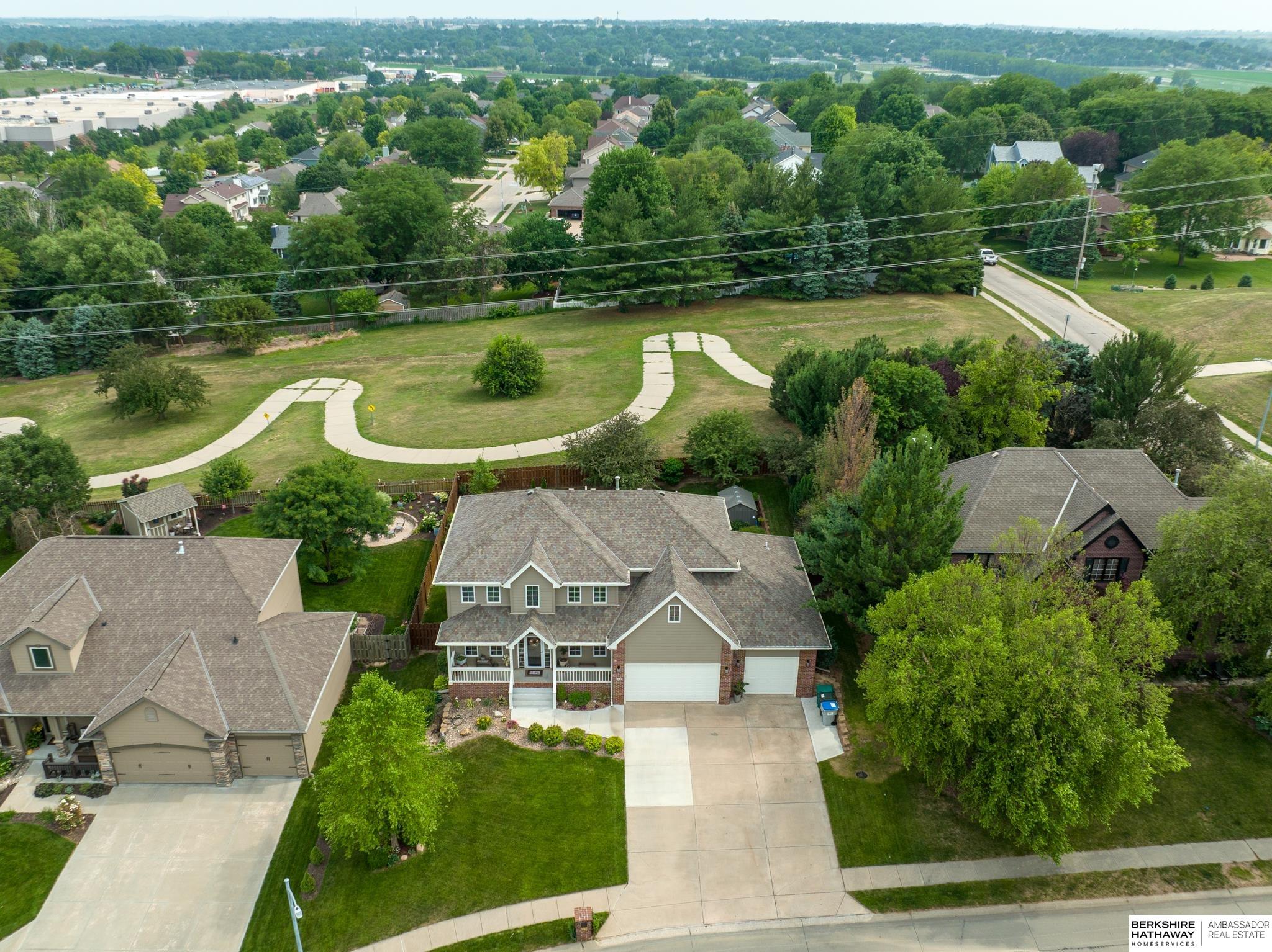 903 Killarney Drive