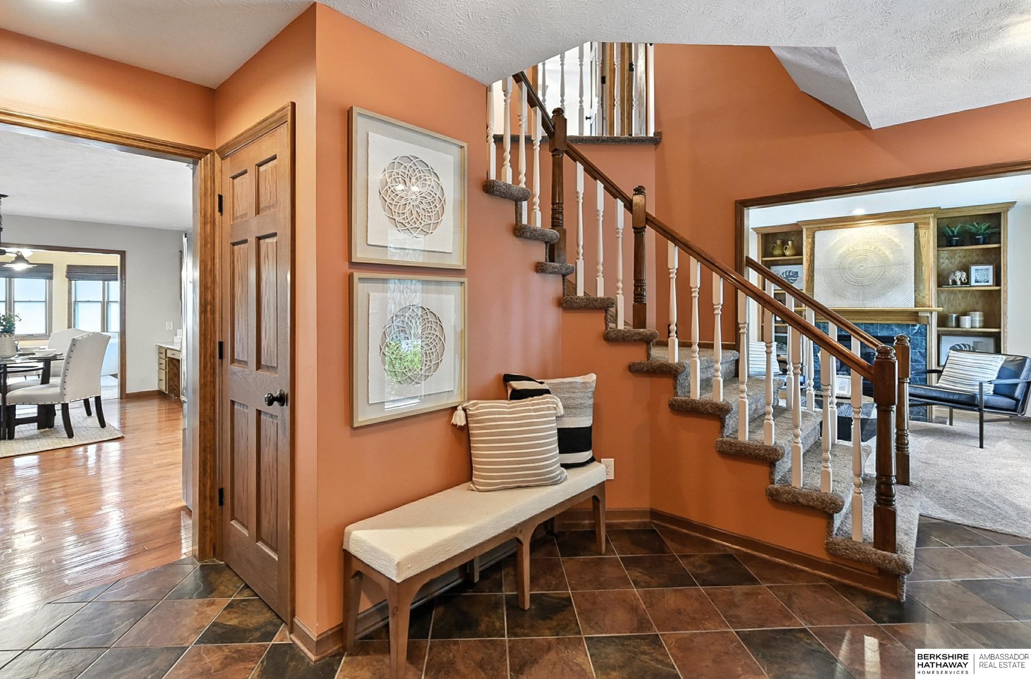 805 Valentine Lane
