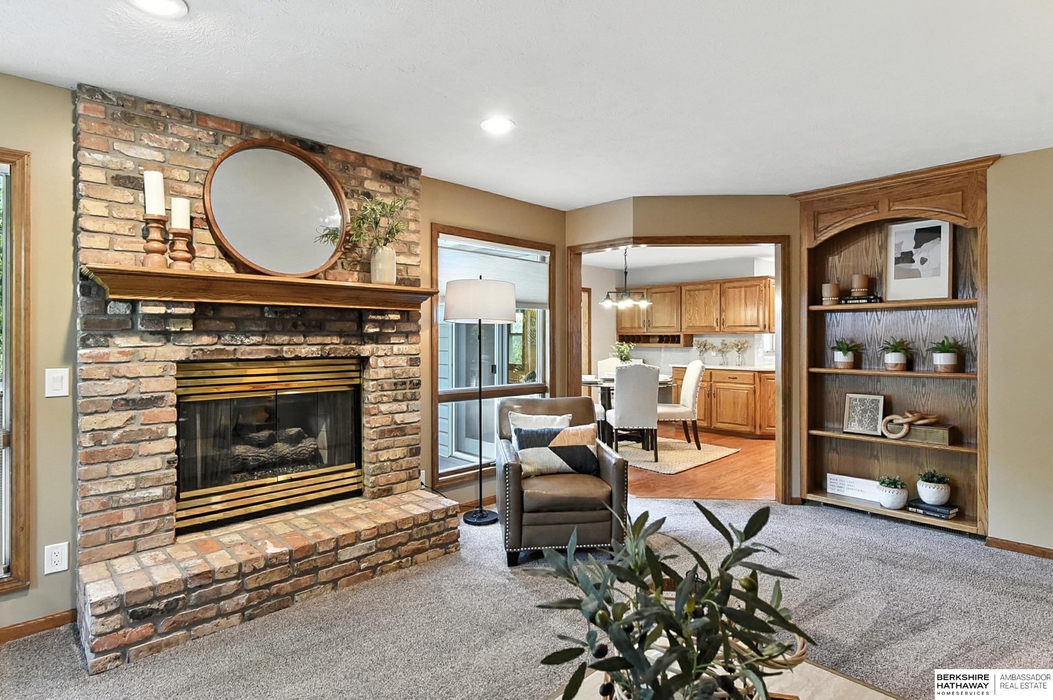 805 Valentine Lane