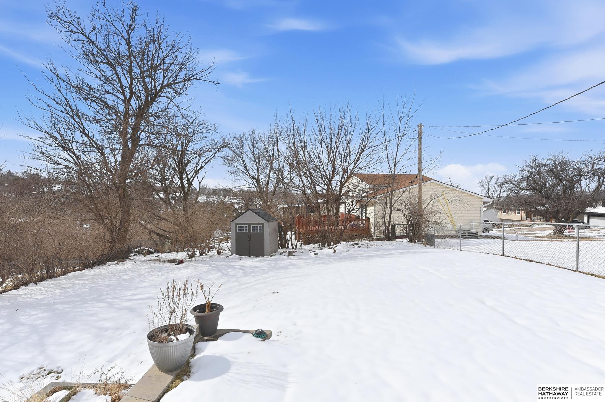 6524 N 75th Street