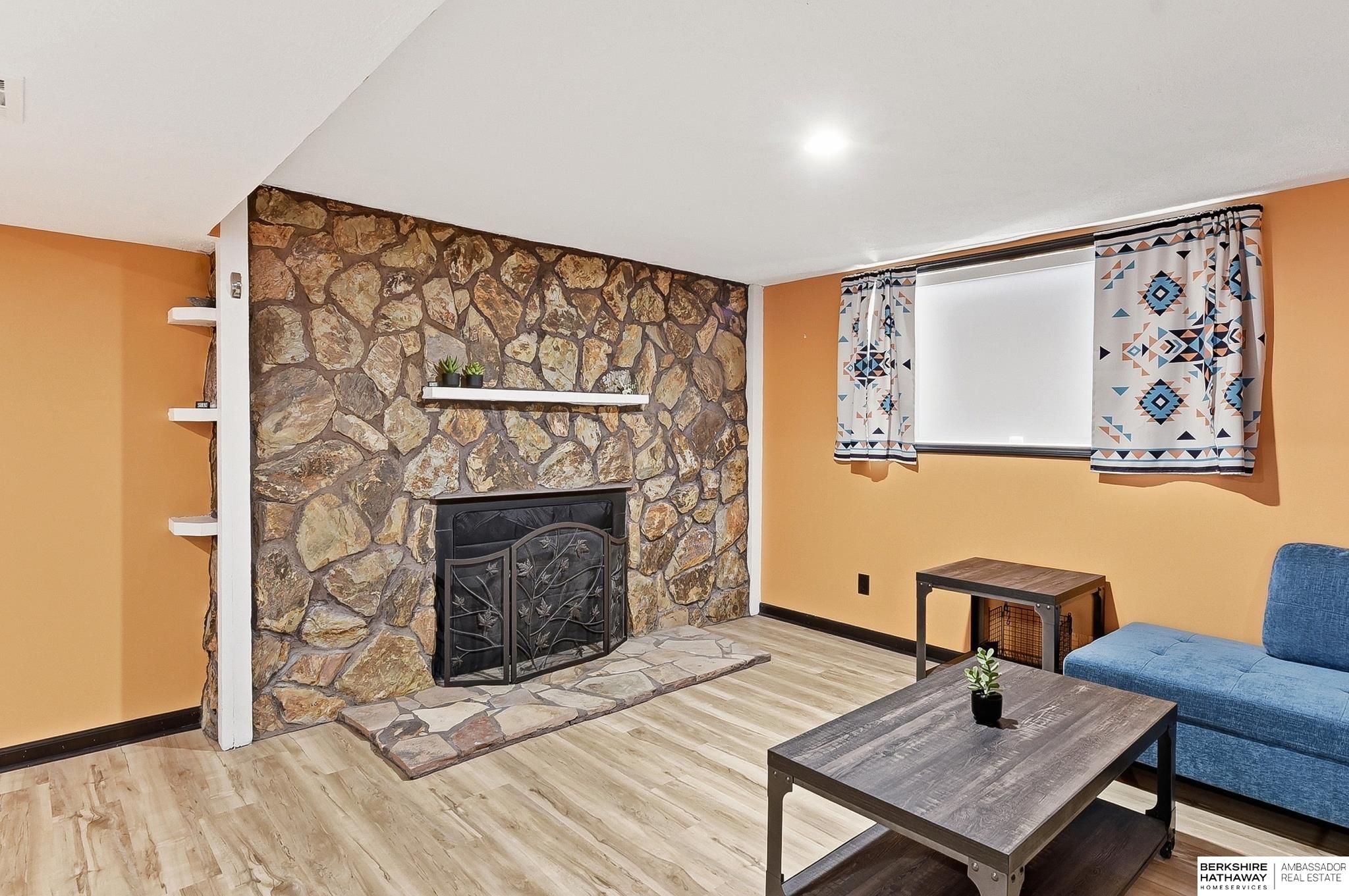 6524 N 75th Street