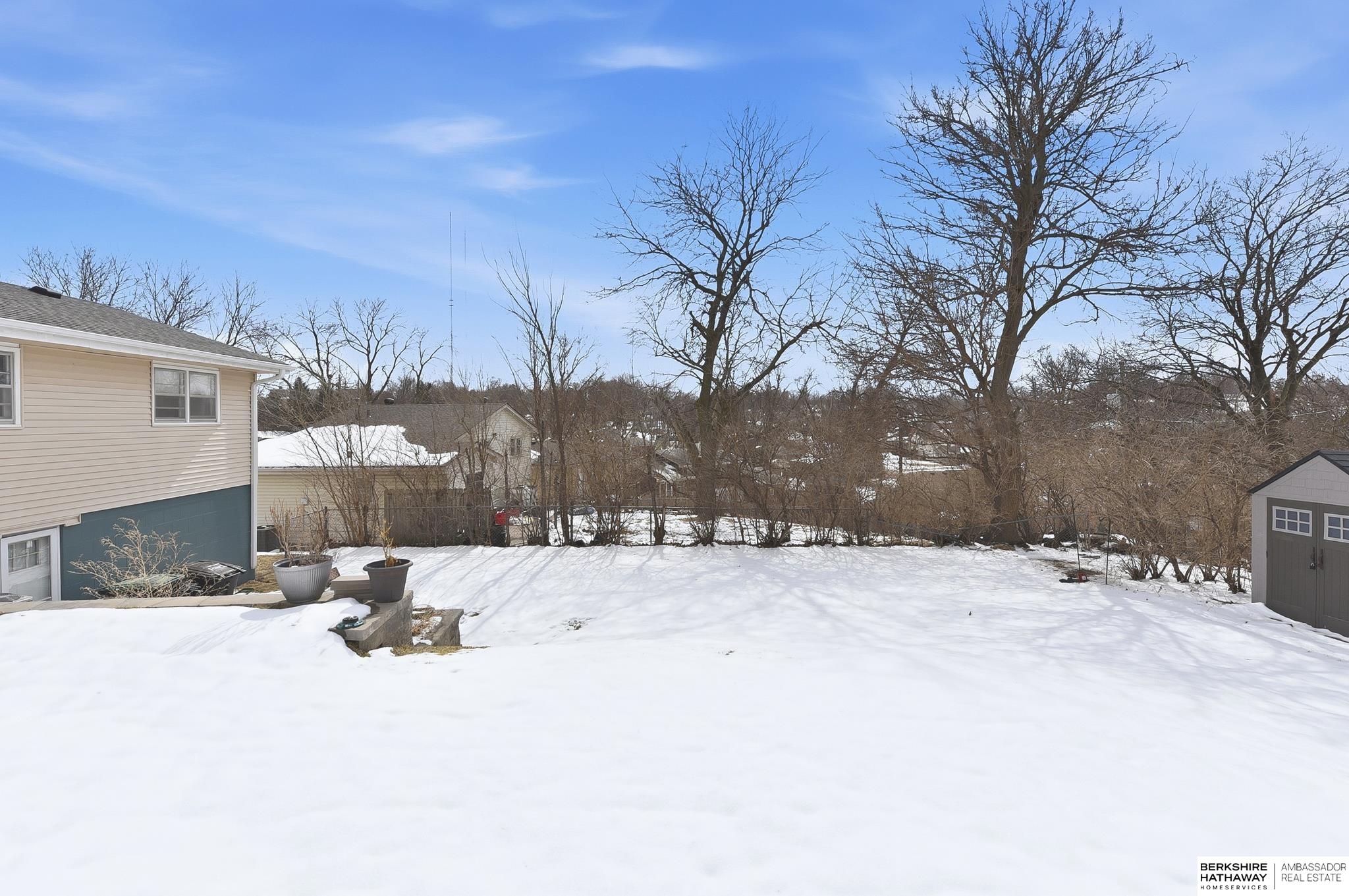 6524 N 75th Street