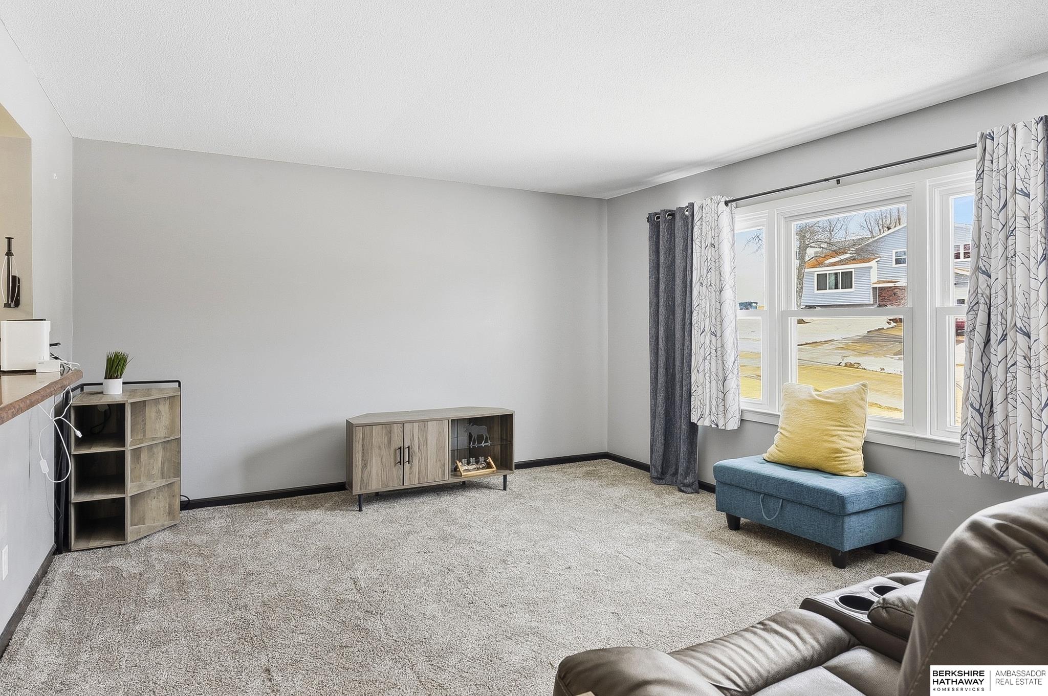 6524 N 75th Street