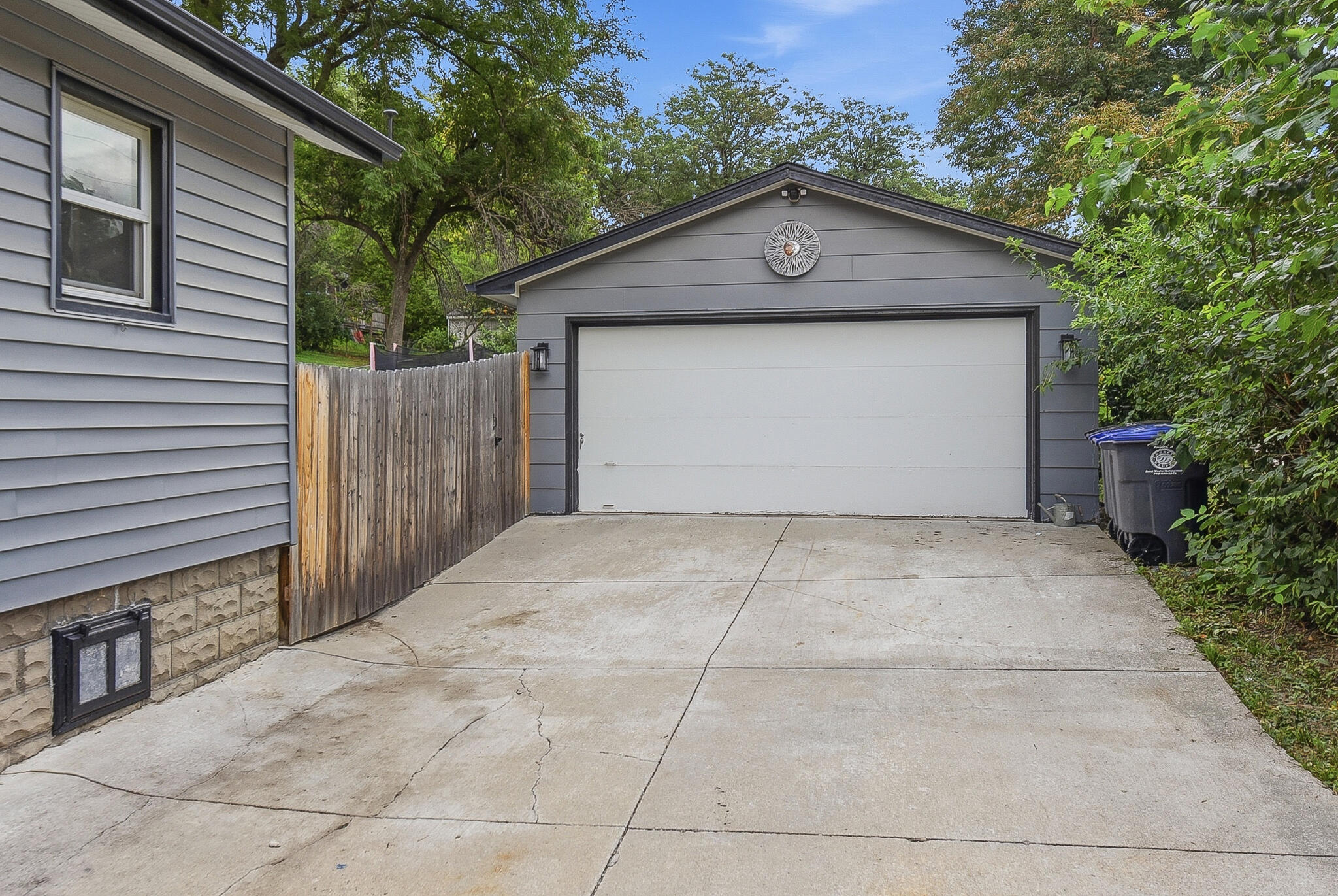 227 MARIAN Avenue