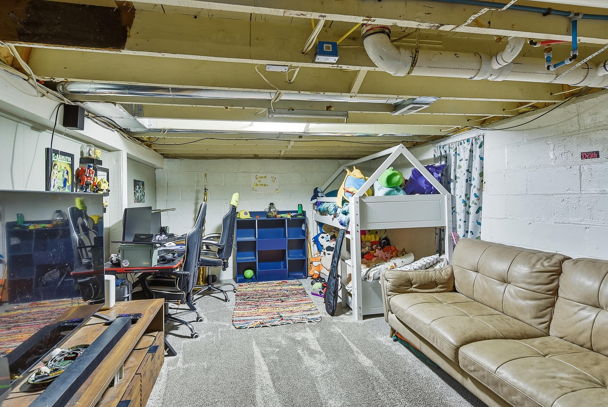 227 MARIAN Avenue