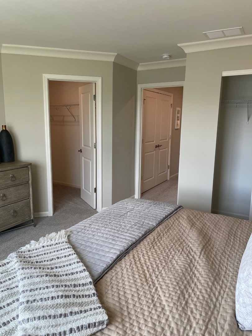 2329 Southwind Boulevard Unit: 3202