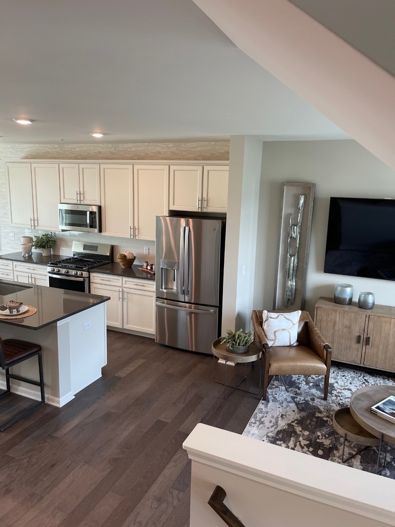 2337 Southwind Boulevard Unit: 3202