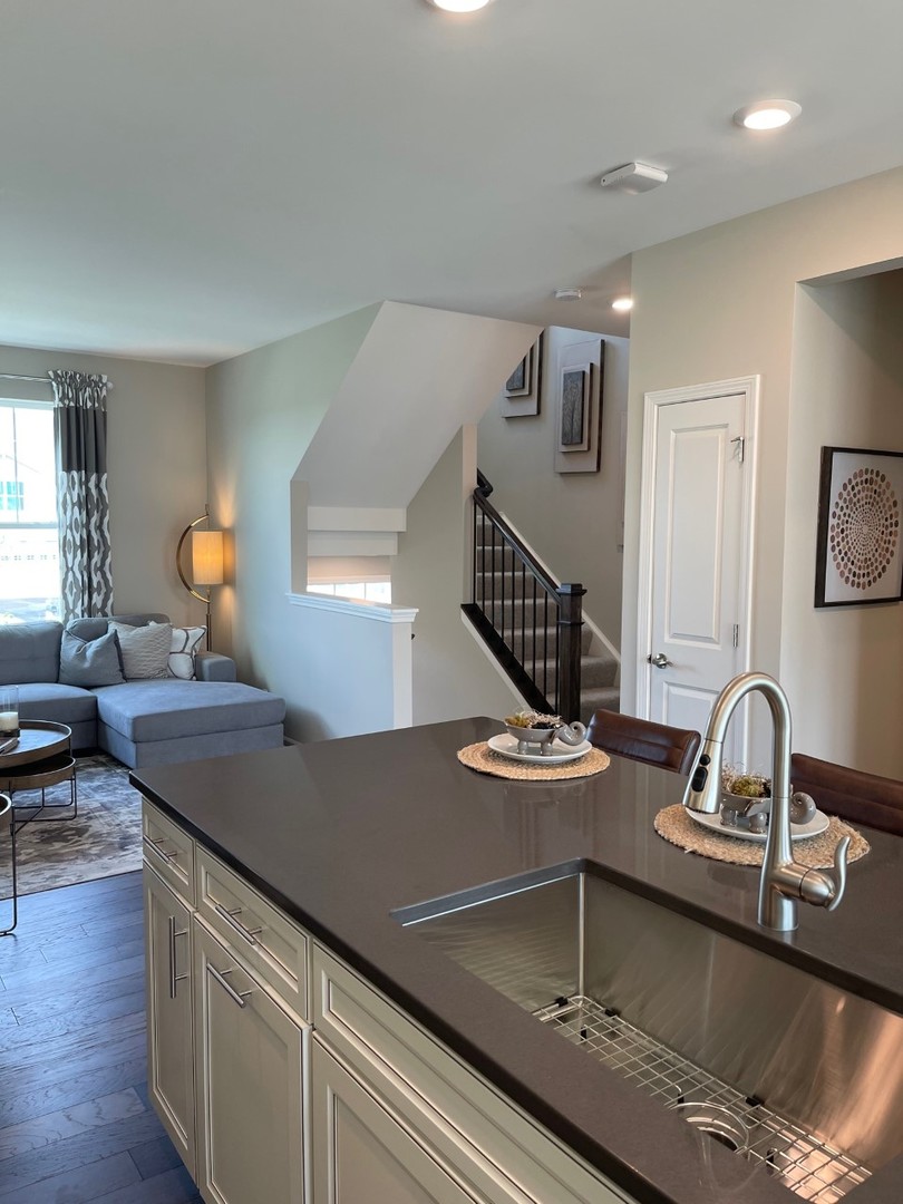 2337 Southwind Boulevard Unit: 3202