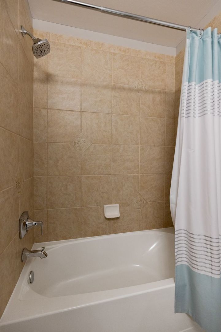 77 N QUENTIN Road Unit: 312
