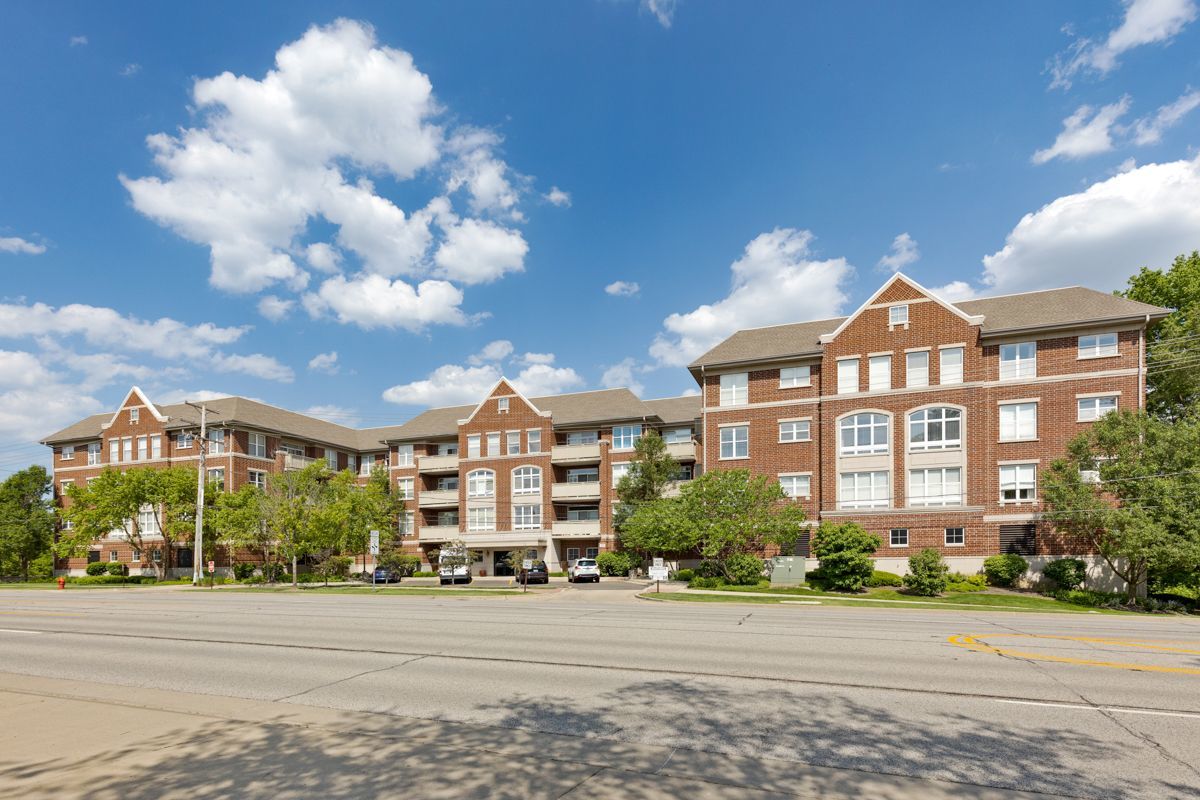 77 N QUENTIN Road Unit: 312