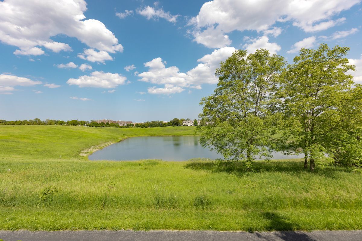 77 N QUENTIN Road Unit: 312