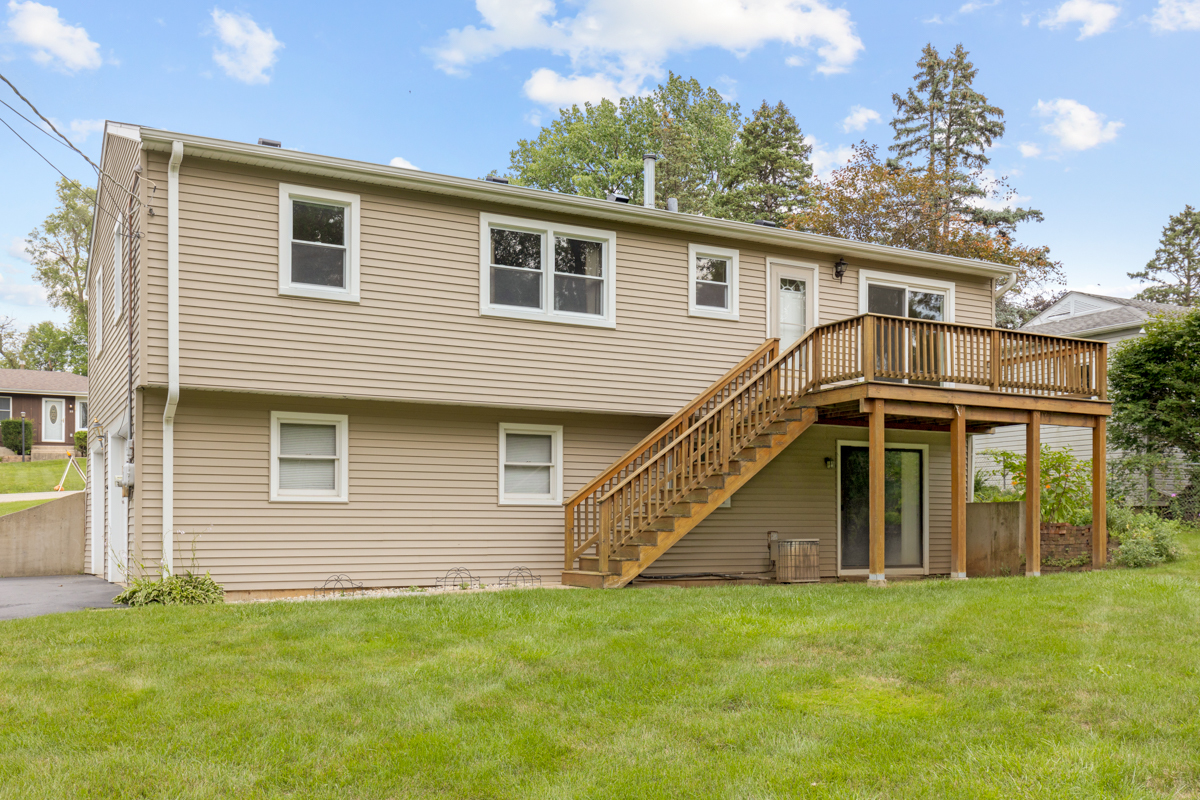 23 Lake Drive