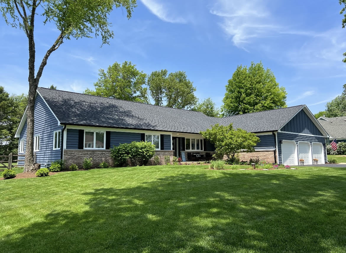 8N002 Cloverfield Drive
