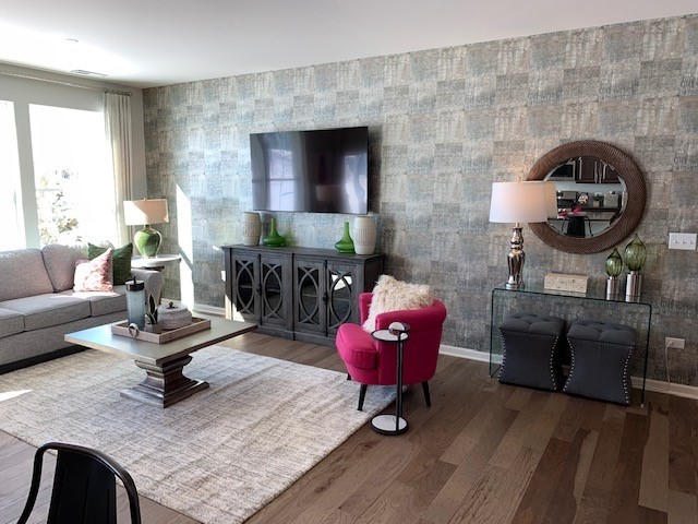 931 Shagbark Lane Unit: 702