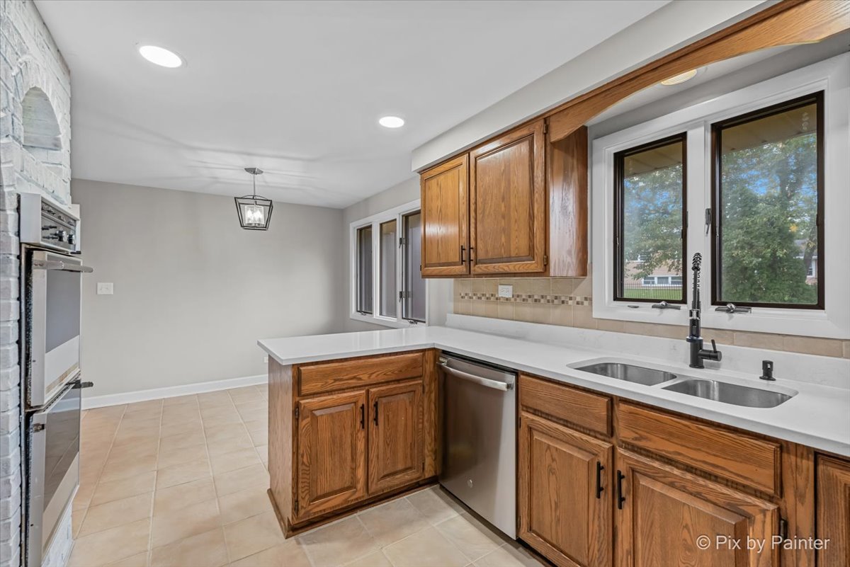 415 Laconia Lane