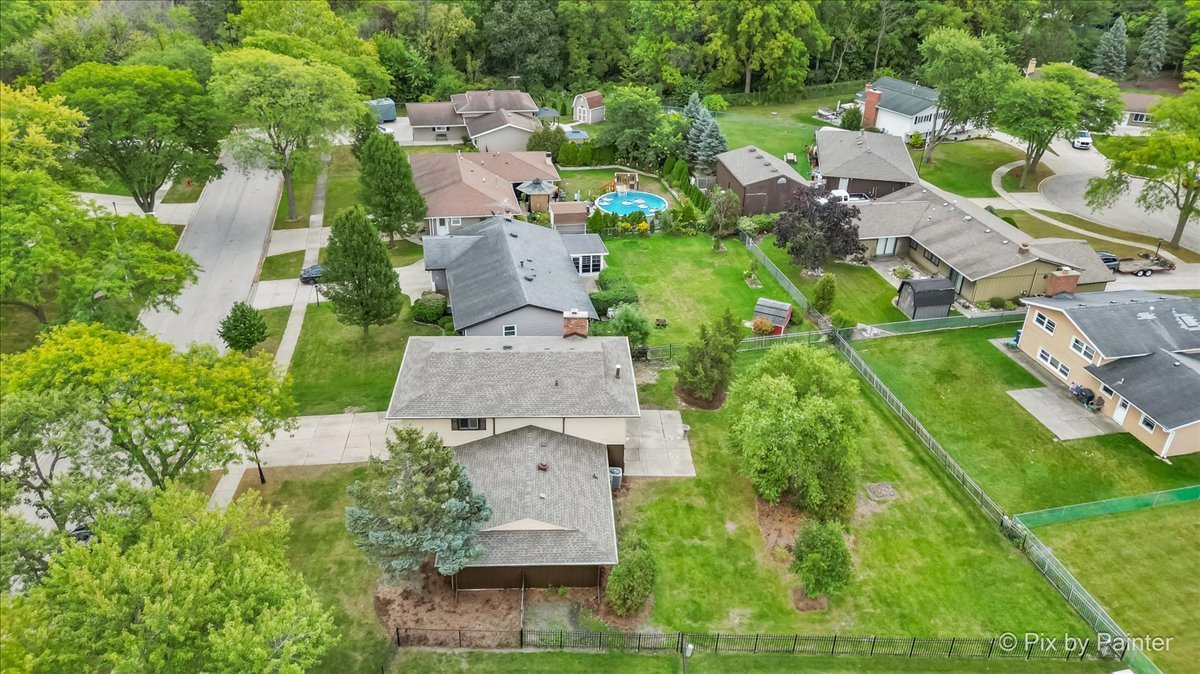 415 Laconia Lane