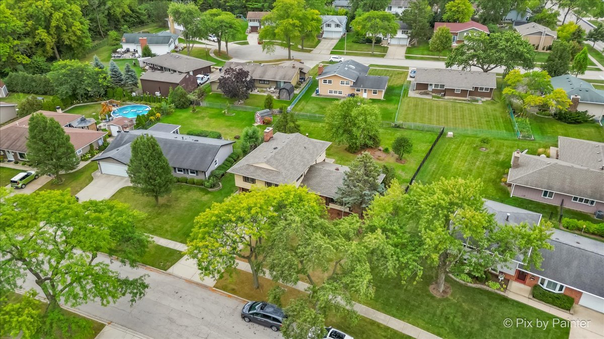 415 Laconia Lane