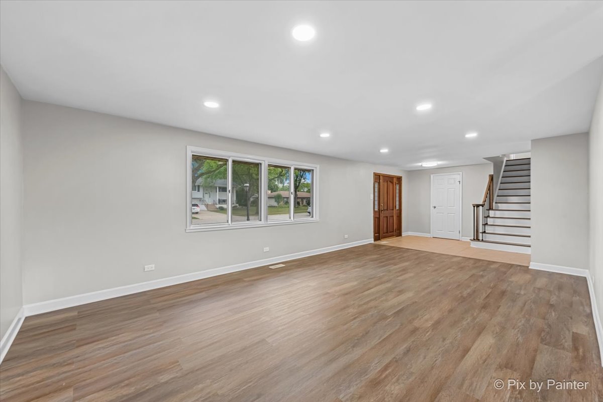 415 Laconia Lane