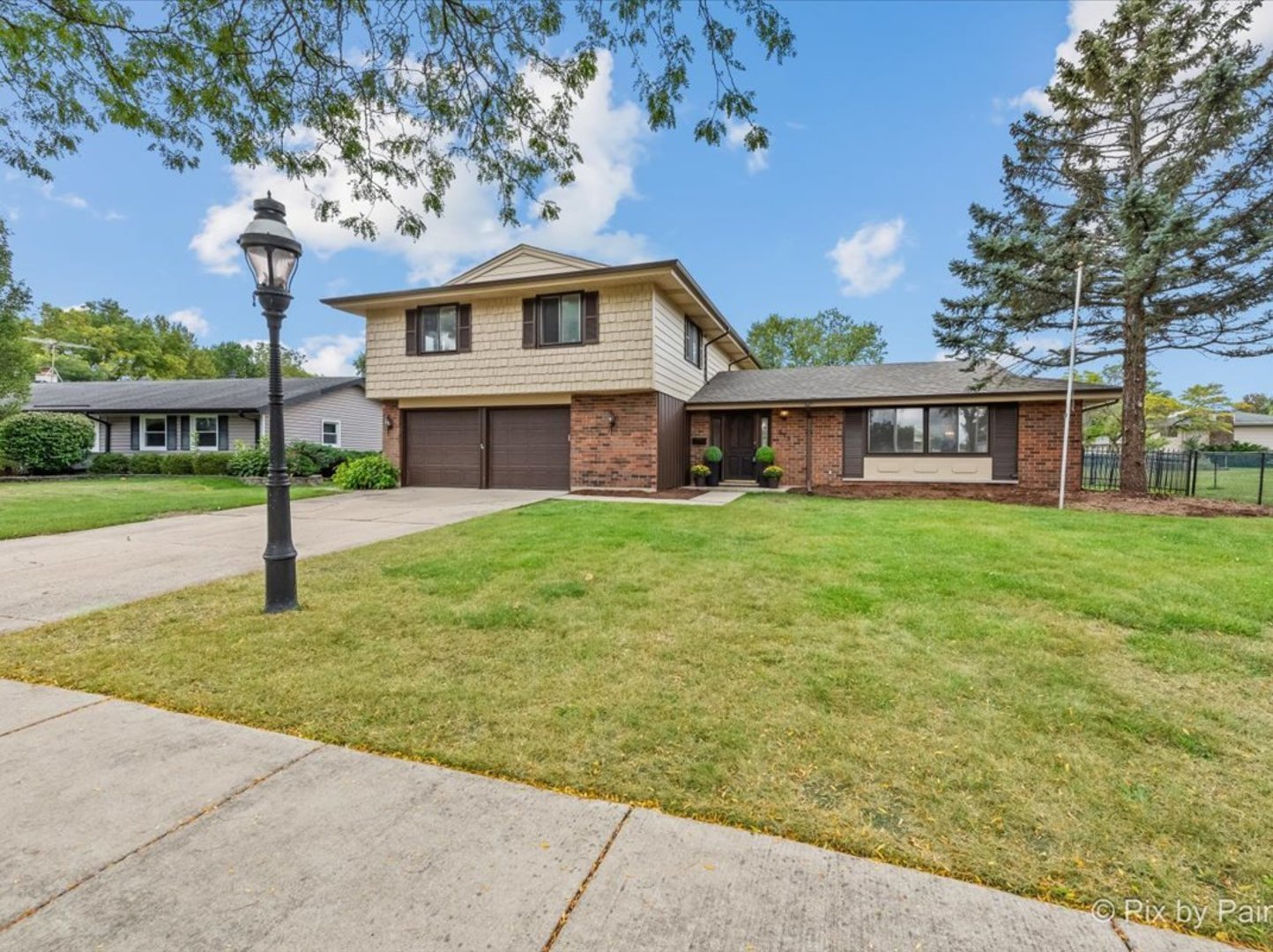 415 Laconia Lane