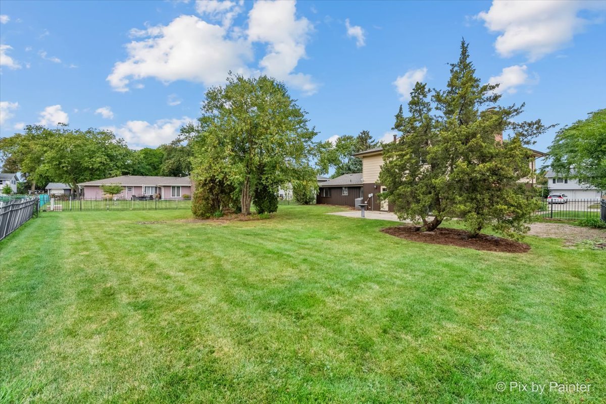 415 Laconia Lane