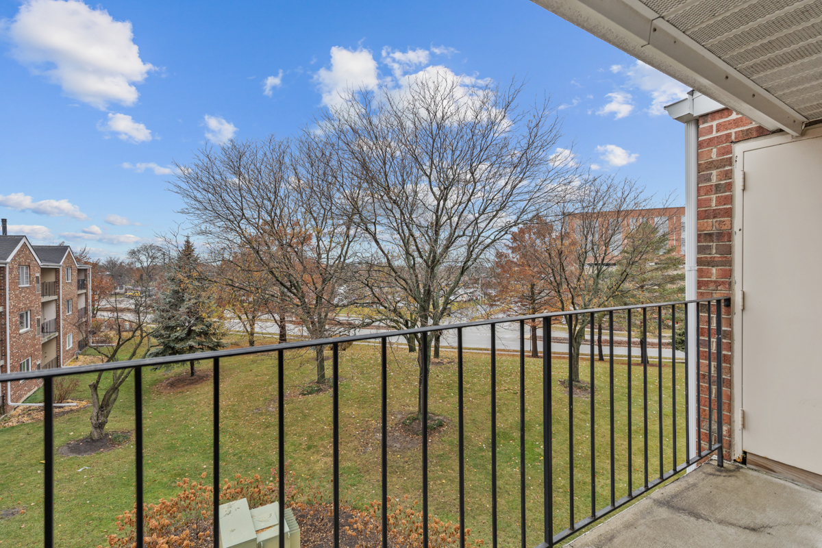 540 Biesterfield Road Unit: B315