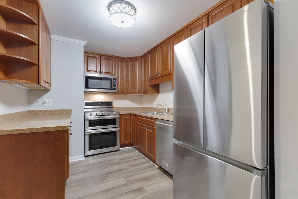 540 Biesterfield Road Unit: B315