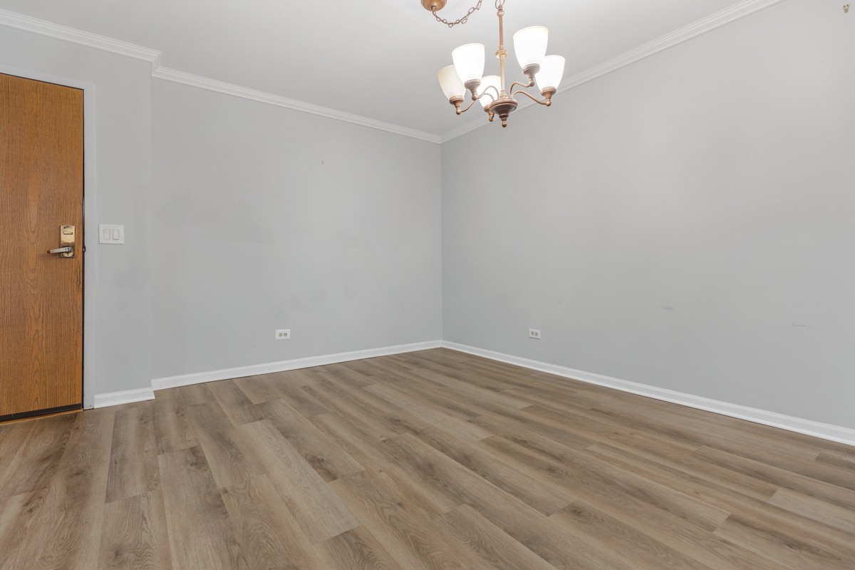 540 Biesterfield Road Unit: B315