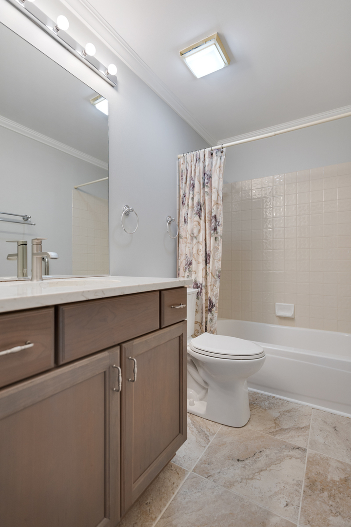 540 Biesterfield Road Unit: B315