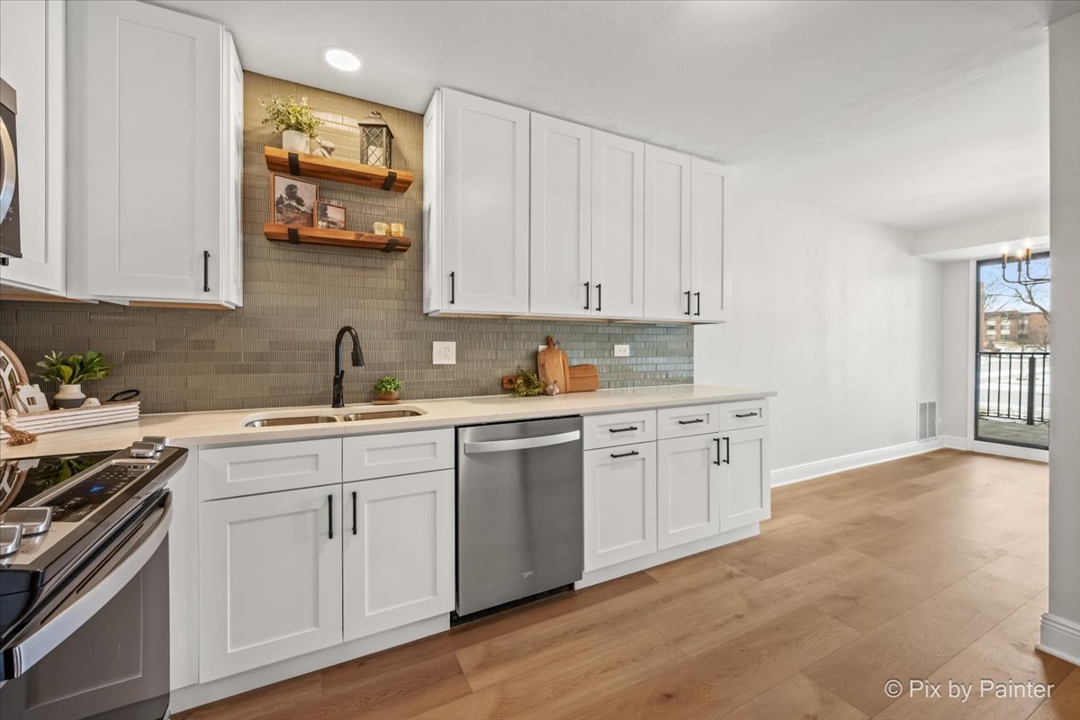 453 Raintree Drive Unit: 1H