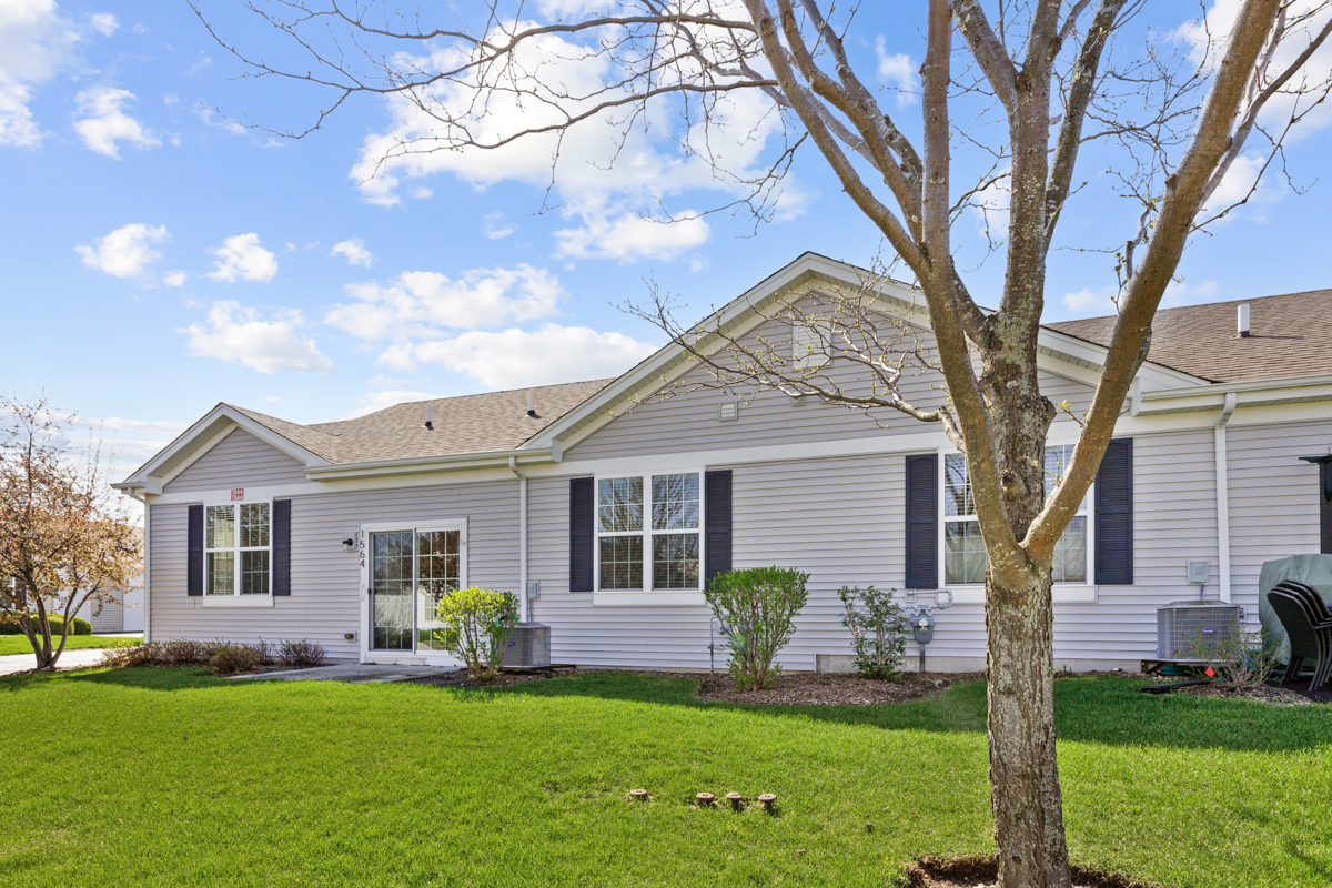 1564 Hannah Lane