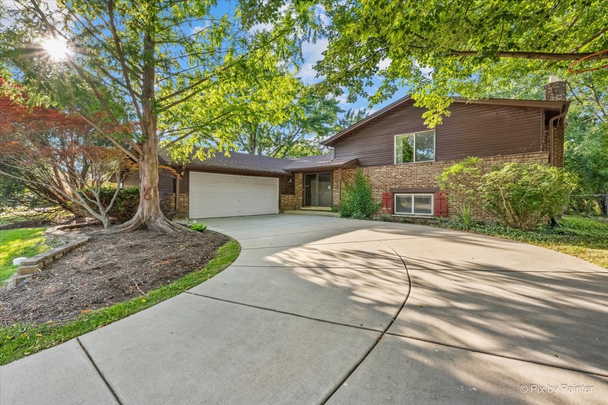602 E Hackberry Drive