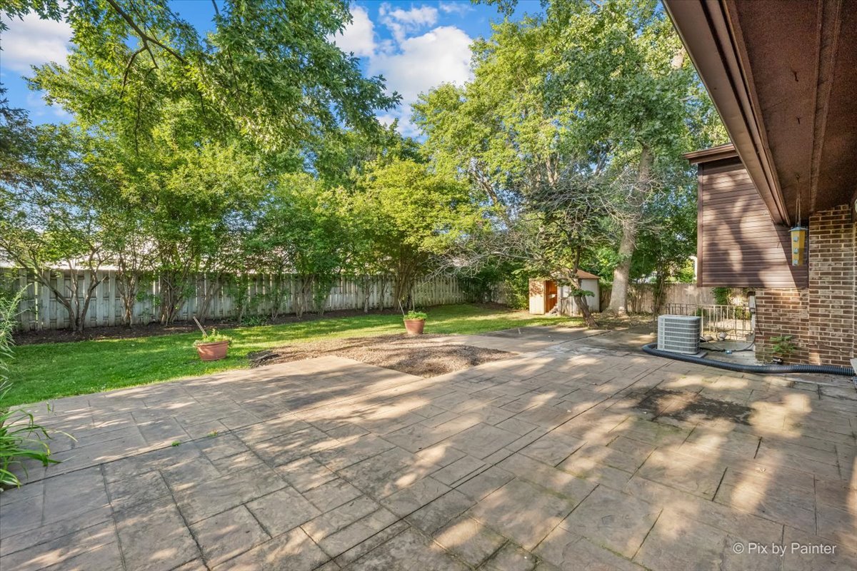 602 E Hackberry Drive