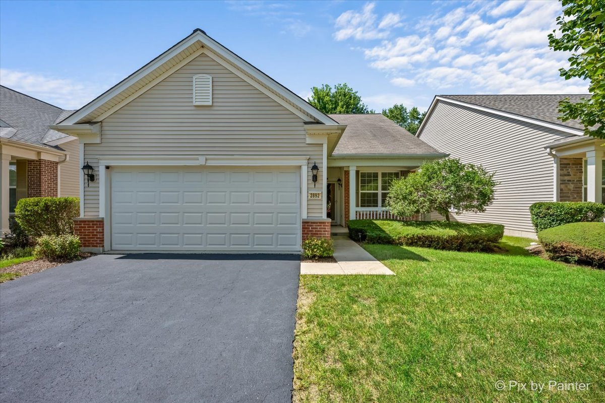 2892 Edgewater Drive