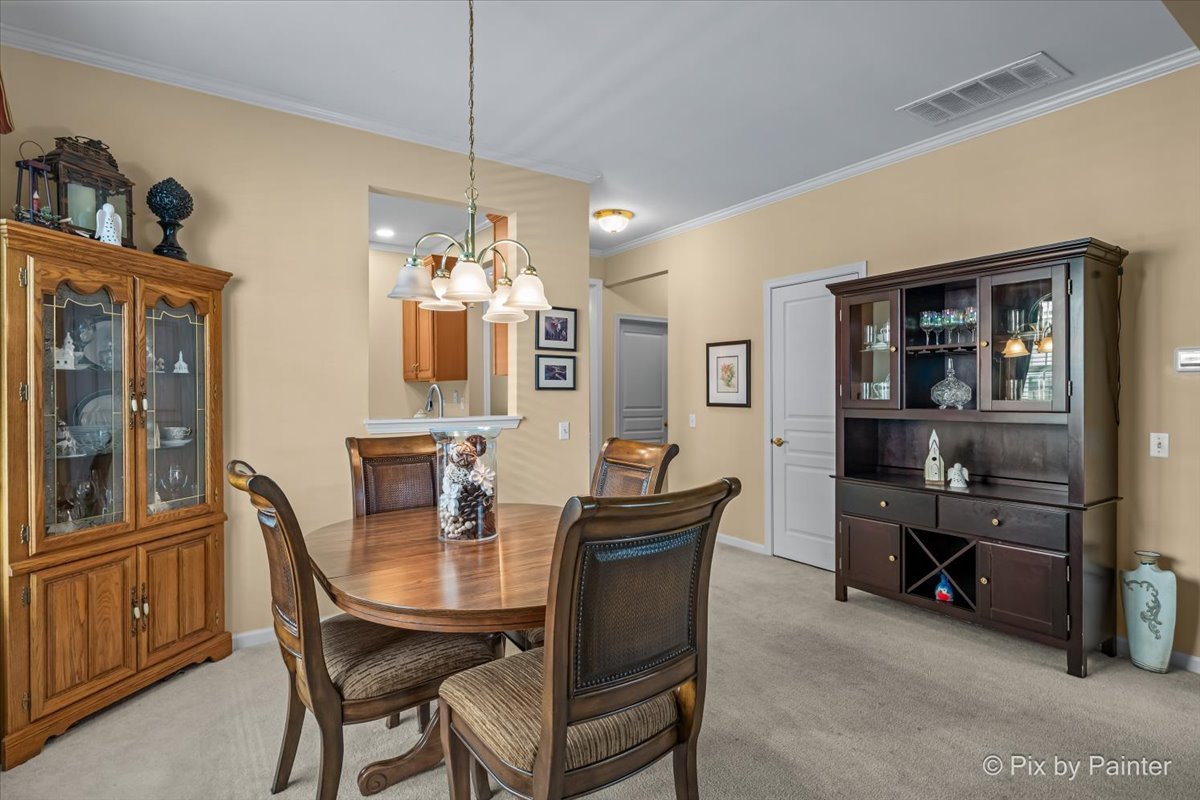 2892 Edgewater Drive
