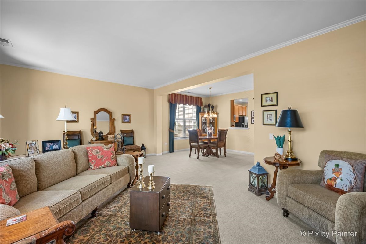 2892 Edgewater Drive