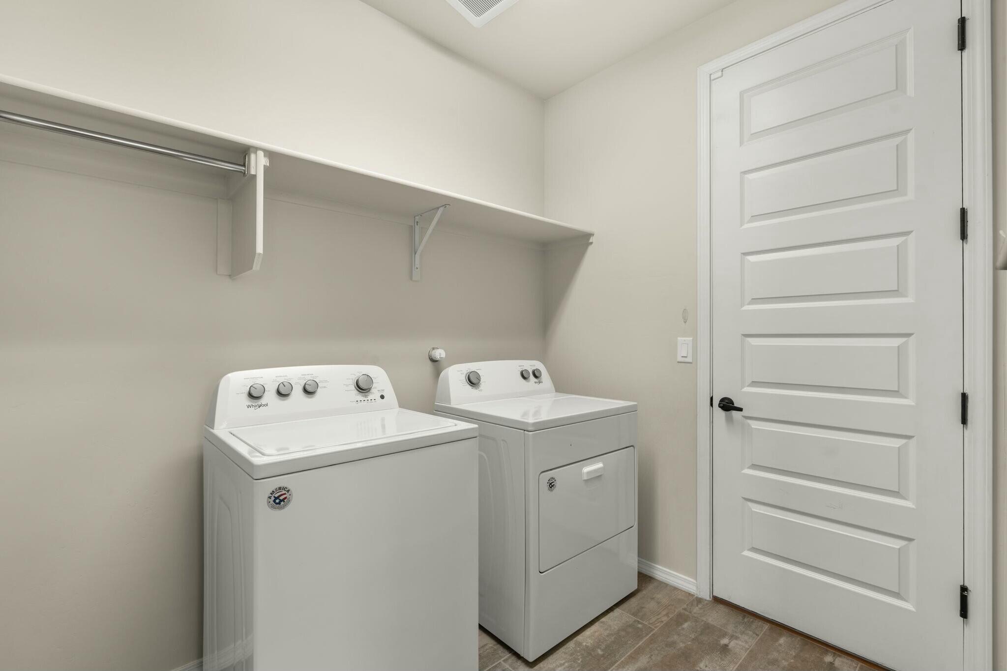 6325 KESTREL Drive NE