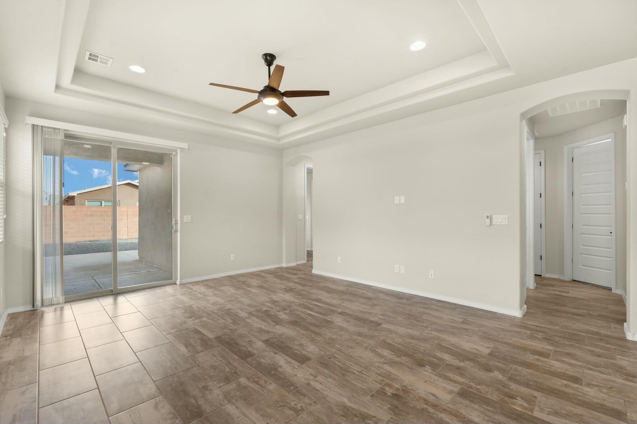 6325 KESTREL Drive NE