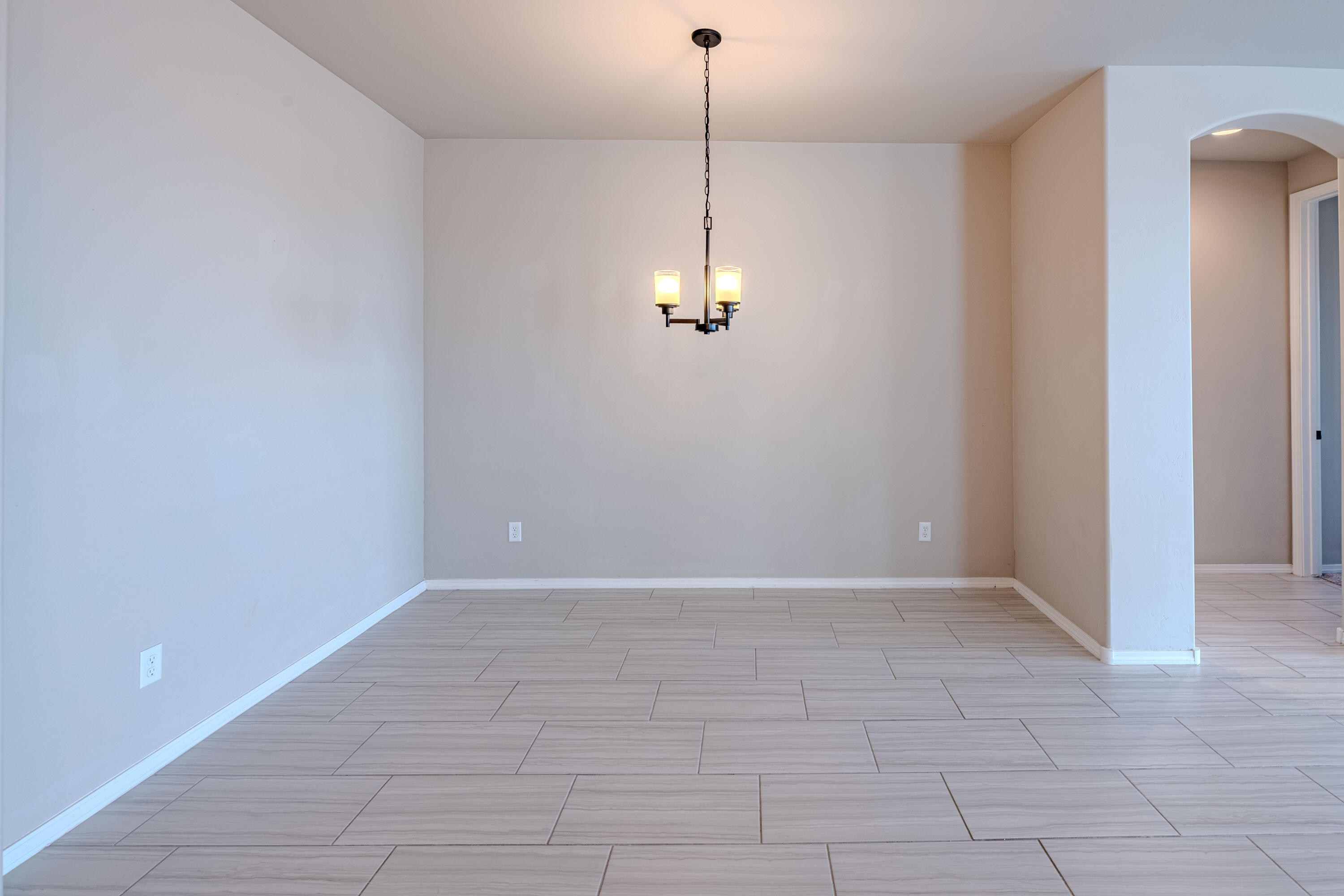 4289 CROWNED EAGLE Loop NE