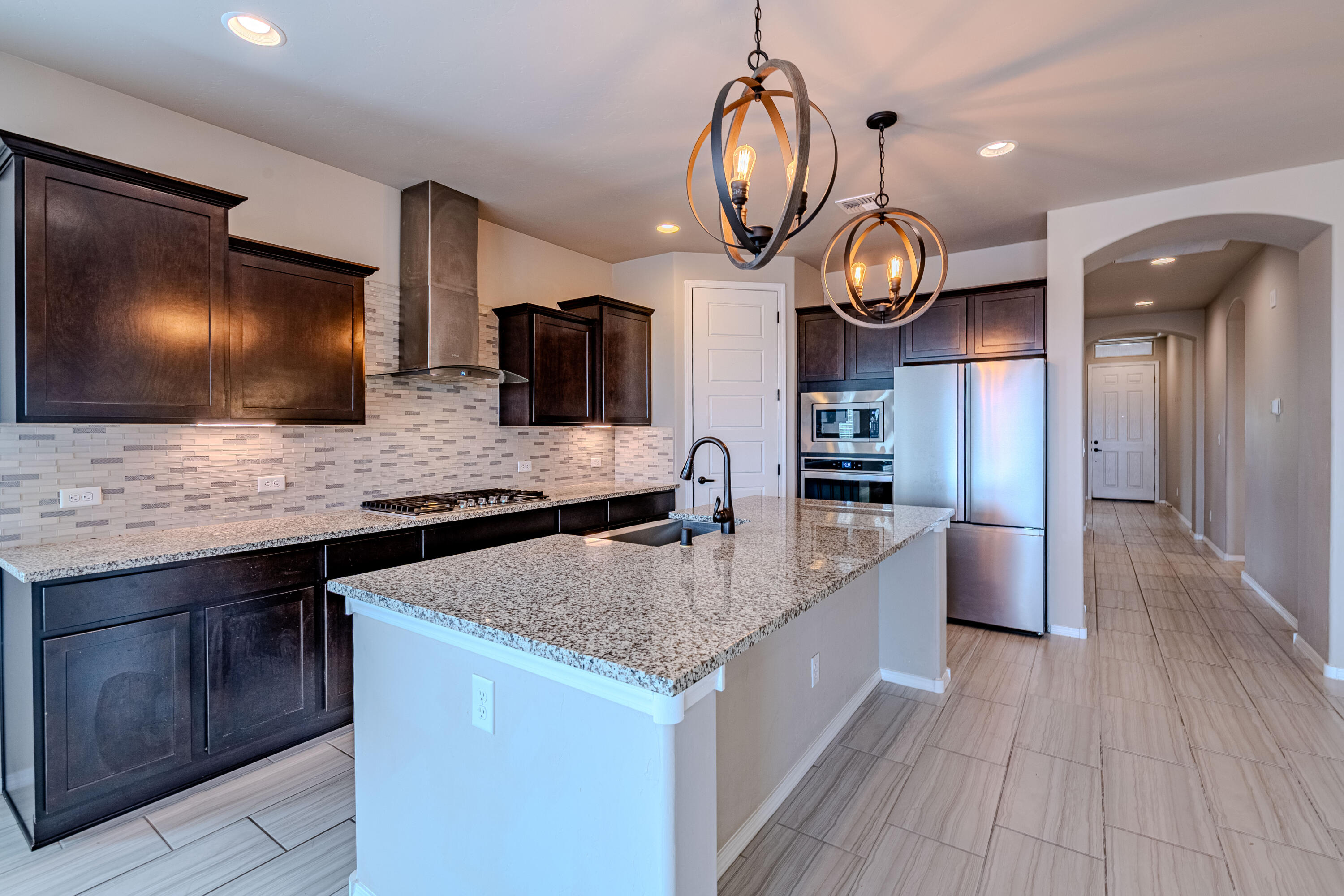 4289 CROWNED EAGLE Loop NE