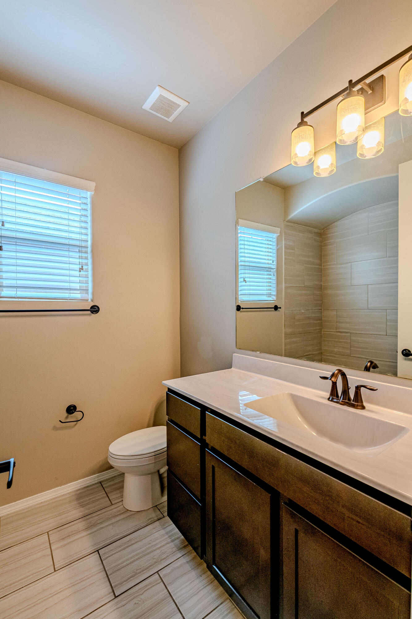 4289 CROWNED EAGLE Loop NE