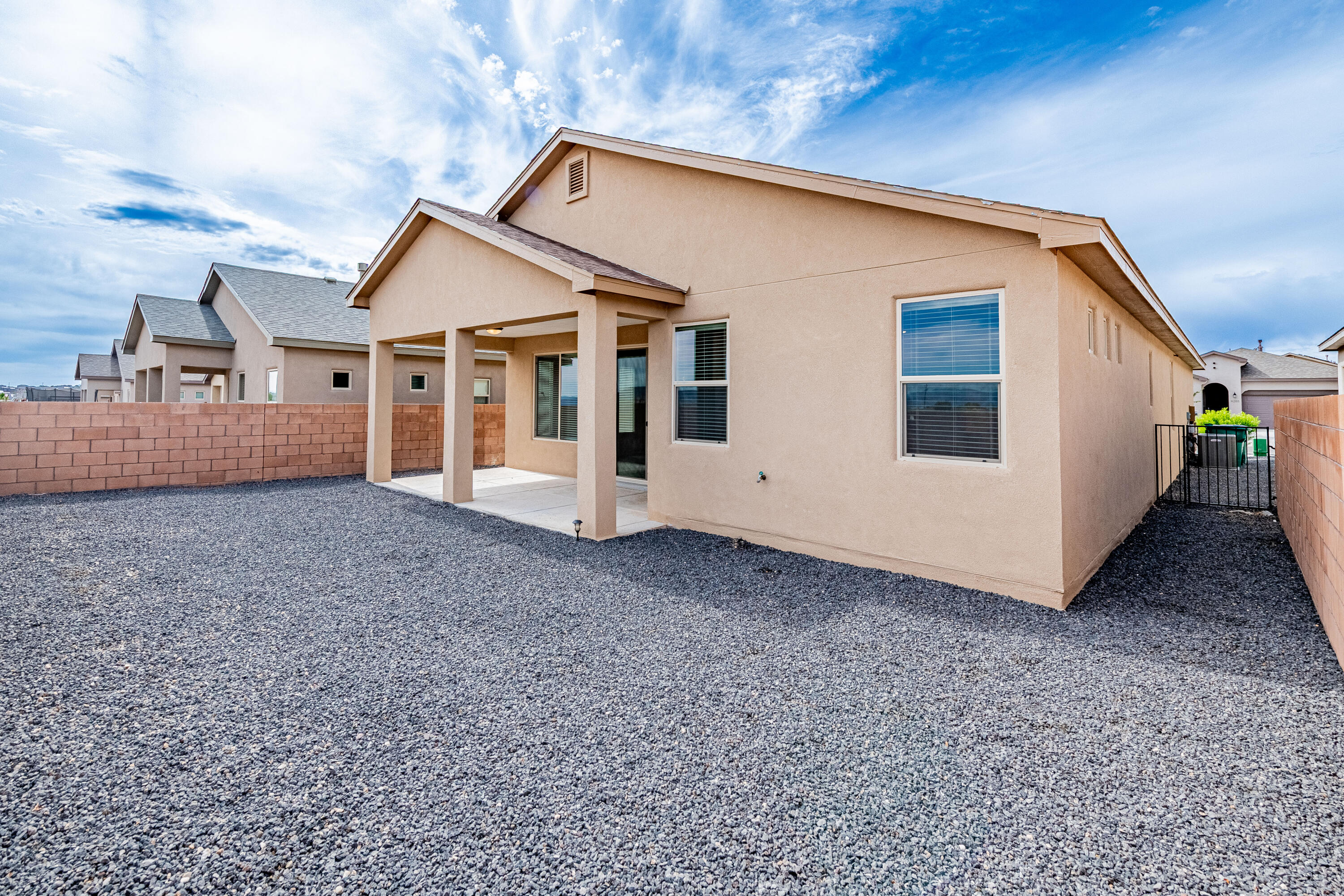 4289 CROWNED EAGLE Loop NE